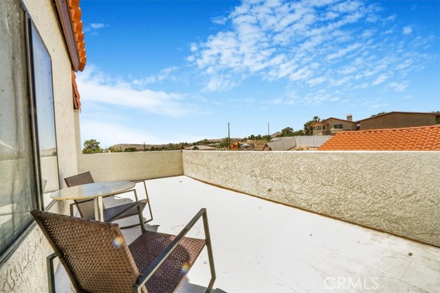 18760 Otomian Road, Apple Valley CA: https://media.crmls.org/medias/7f891f15-2e40-4454-aec8-bf5d7161b684.jpg