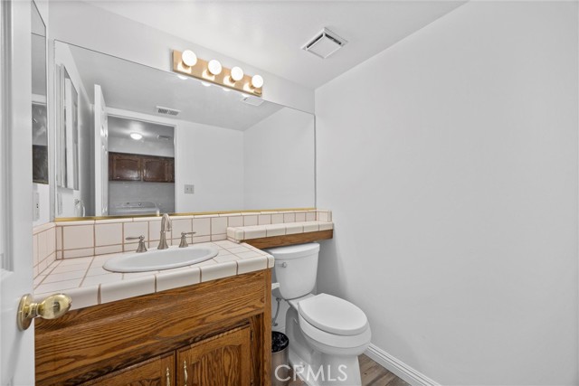 601 Las Arenas Court, Bakersfield CA: https://media.crmls.org/medias/7f89caa4-8f10-463a-95b8-17ffd871b289.jpg