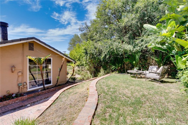 37 Sierra Madre Boulevard, Arcadia CA: https://media.crmls.org/medias/7f89d609-3696-4536-bdbf-001a228e64eb.jpg