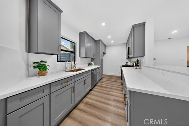 3 Bed Home for Sale in Sun Valley, California
