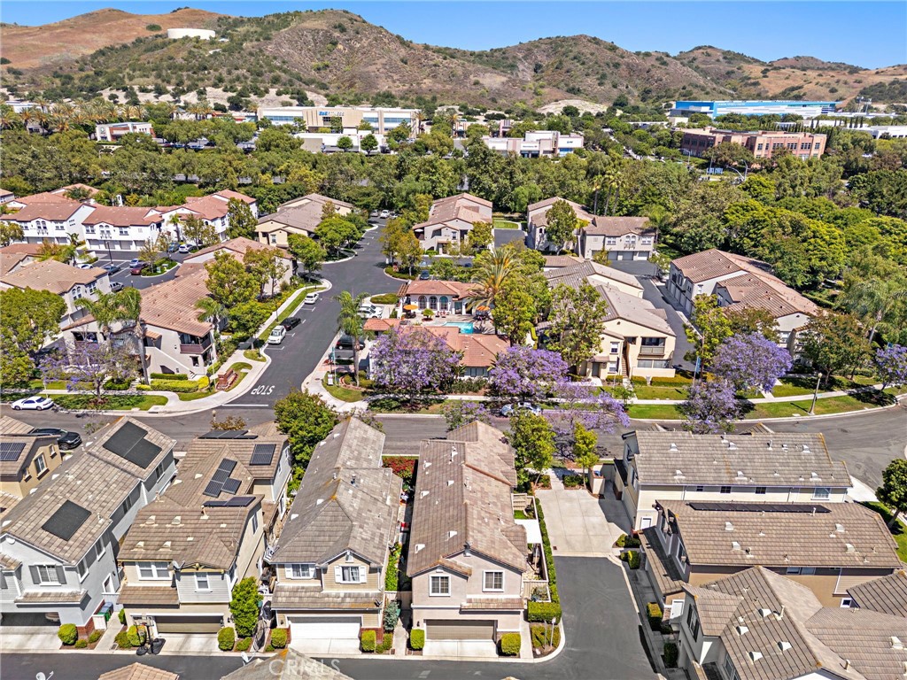 https://media.crmls.org/medias/7f8b34ae-955a-4016-9c8c-9b41c903747f.jpg?preset=X-Large