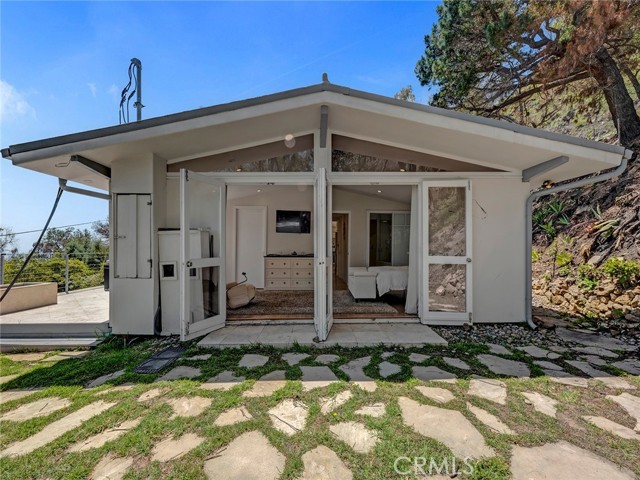 Detail Gallery Image 9 of 39 For 20537 Little Rock Way, Malibu,  CA 90265 - 5 Beds | 3 Baths