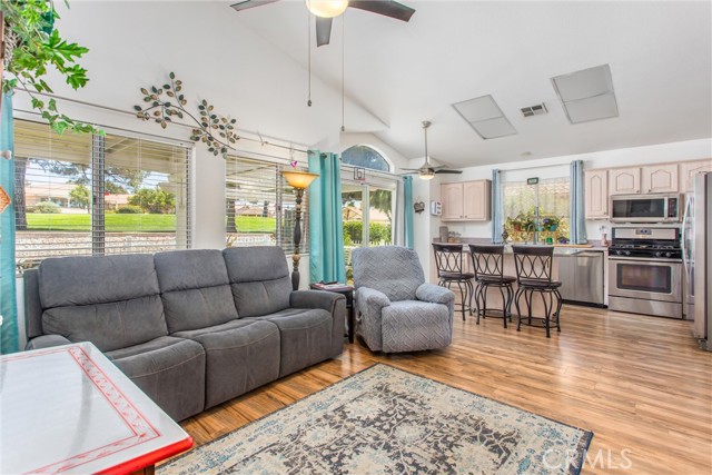 Detail Gallery Image 12 of 42 For 10311 Bel Air Dr, Cherry Valley,  CA 92223 - 3 Beds | 2 Baths