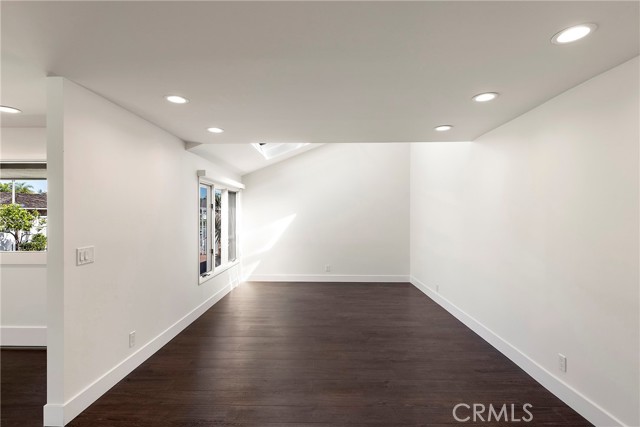 Detail Gallery Image 9 of 34 For 1901 Altura, Corona Del Mar,  CA 92625 - 4 Beds | 3 Baths