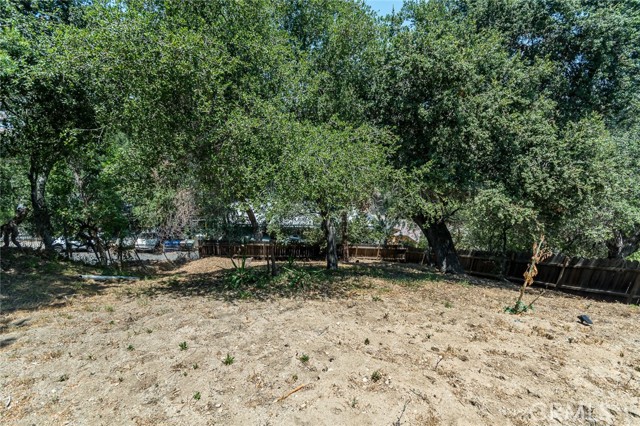 1967 Hilldale Drive, La Canada Flintridge CA: https://media.crmls.org/medias/7f8d0d0a-e972-4c9c-9d1a-7a7ce1b871d1.jpg