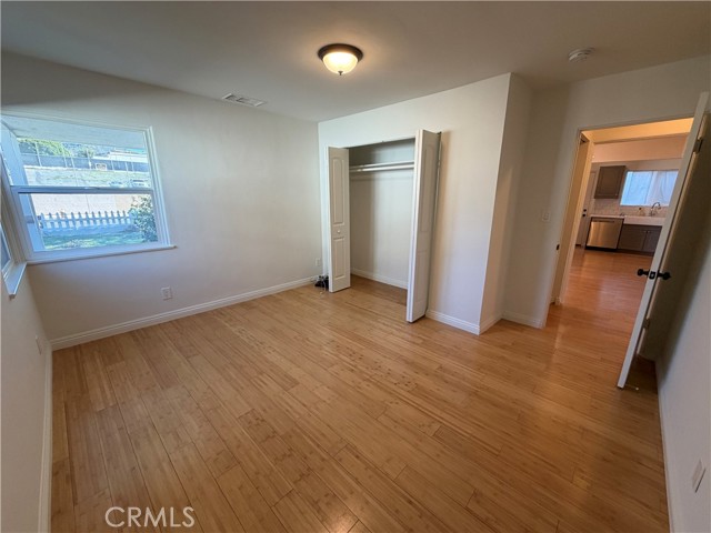 Detail Gallery Image 9 of 18 For 10563 Irma Ave, Tujunga,  CA 91042 - 3 Beds | 2 Baths