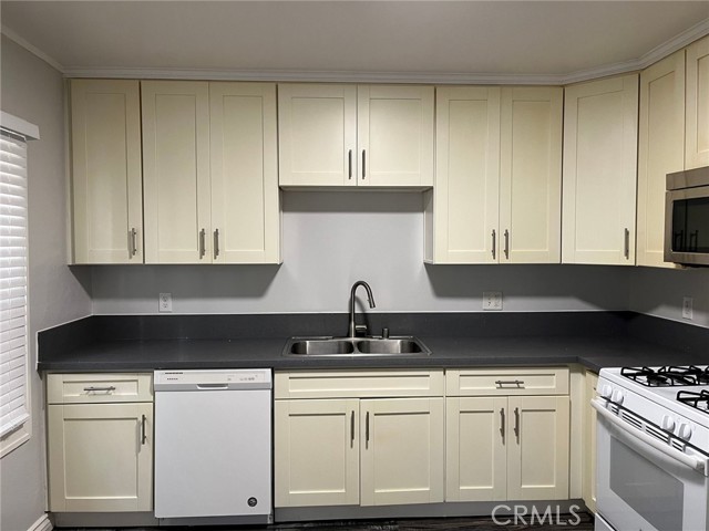 Detail Gallery Image 24 of 61 For 1129 W 10th St, San Pedro,  CA 90731 - – Beds | – Baths