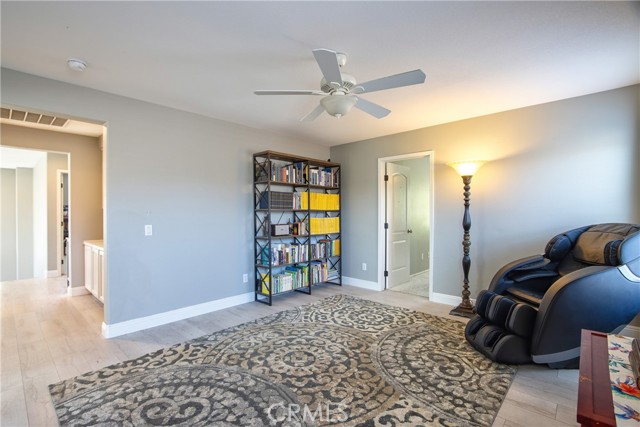 Detail Gallery Image 25 of 36 For 39883 S Creek Cir, Murrieta,  CA 92563 - 5 Beds | 3 Baths