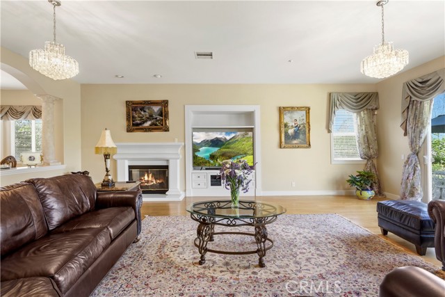 Detail Gallery Image 16 of 48 For 2493 Woodcreek, Camarillo,  CA 93012 - 5 Beds | 5/1 Baths