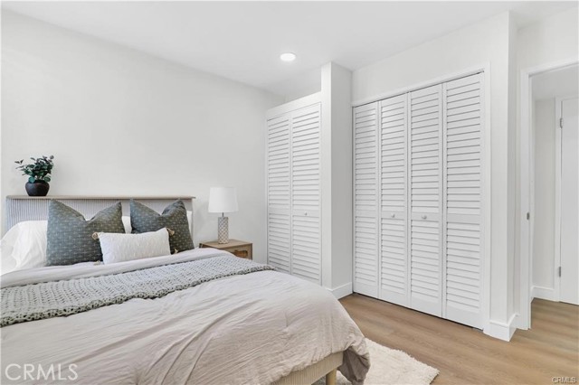 970 Palm, 200 photo 22