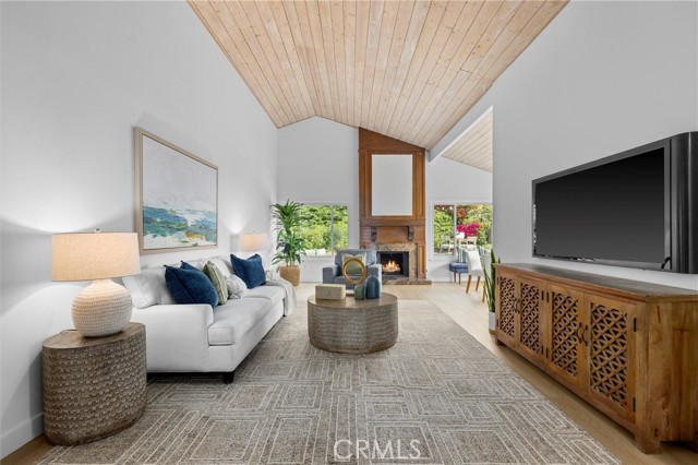 6808 Kings Harbor Drive, Rancho Palos Verdes CA: https://media.crmls.org/medias/7f8fe990-b325-4f86-bf18-059d33843428.jpg