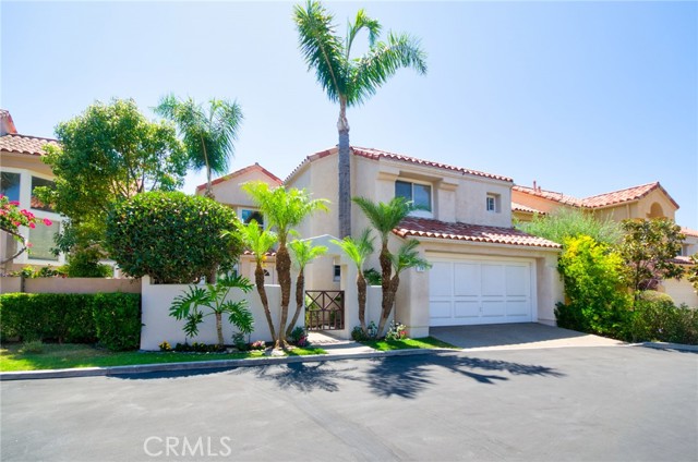 19 Las Cruces, Irvine CA: https://media.crmls.org/medias/7f905c84-b4c8-436b-b22a-1ac1390e5824.jpg