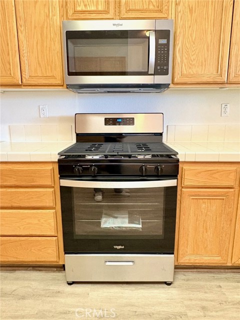 Detail Gallery Image 6 of 22 For 13179 Butte, Victorville,  CA 92395 - 3 Beds | 2 Baths