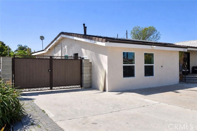 Detail Gallery Image 3 of 19 For 11131 Mac Murray St, Garden Grove,  CA 92841 - 6 Beds | 6 Baths