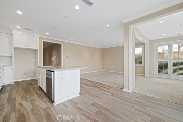 Detail Gallery Image 6 of 22 For 133 Waterleaf, Irvine,  CA 92618 - 3 Beds | 2/1 Baths