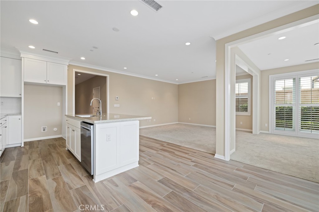 MLS #OC25268470 image #5