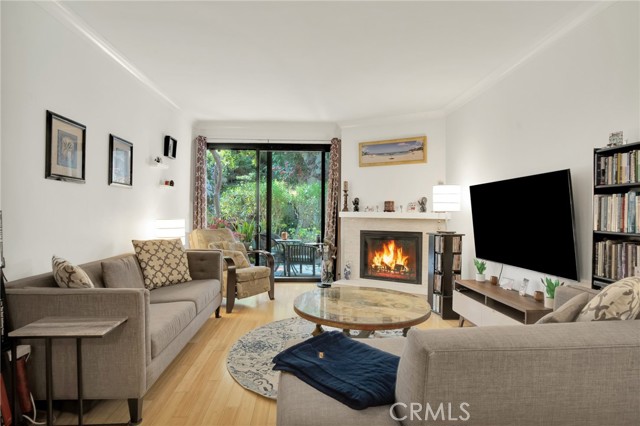 8675 Falmouth Avenue, Playa del Rey CA: https://media.crmls.org/medias/7f922430-4046-4f3a-aede-b64f633fc4dd.jpg
