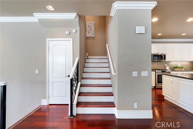 8543 E Kendra Loop, Orange CA: https://media.crmls.org/medias/7f929dd4-17fe-4d44-9912-9a52a79306bc.jpg