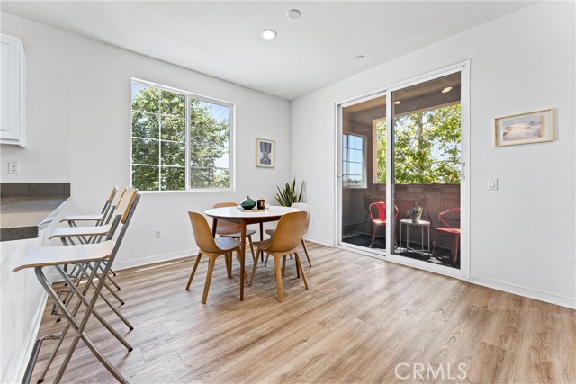 Detail Gallery Image 12 of 34 For 1166 Newberry Ln #1,  Claremont,  CA 91711 - 2 Beds | 2/1 Baths