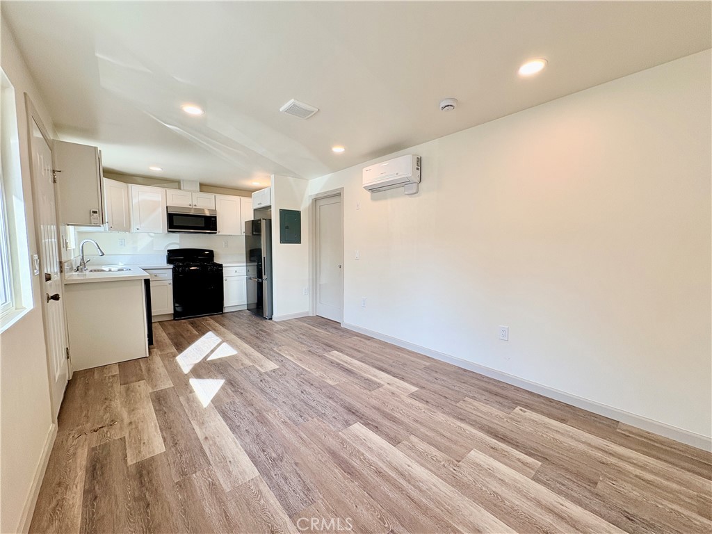 150 E Baseline Road #B