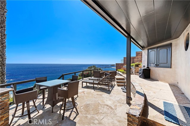 Detail Gallery Image 5 of 64 For 31015 Coast, Laguna Beach,  CA 92651 - 4 Beds | 4 Baths