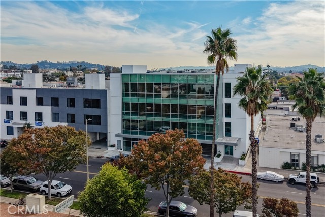 Image 20 of 27 For 606 Broadway