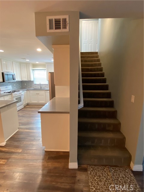 1431 Beacon, Los Angeles CA: https://media.crmls.org/medias/7f933376-86bb-40f1-bc9d-8423e4e88074.jpg