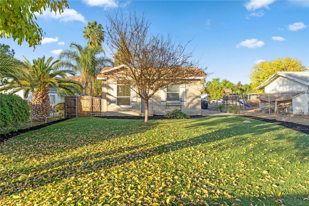 Detail Gallery Image 32 of 39 For 32821 Wesley St, Winchester,  CA 92596 - 3 Beds | 2 Baths