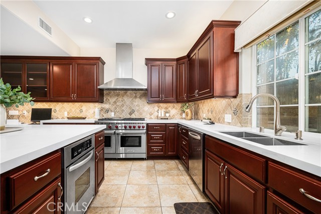 Detail Gallery Image 27 of 70 For 1308 Las Lomas Dr, Brea,  CA 92821 - 6 Beds | 4 Baths