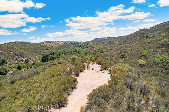 Detail Gallery Image 4 of 12 For 18250 La Ventana Rd, Murrieta,  CA 92562 - – Beds | – Baths