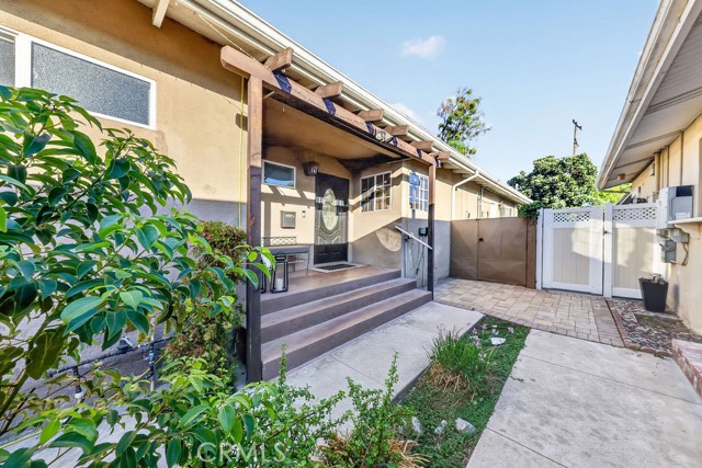 1256 Irving Avenue photo 6