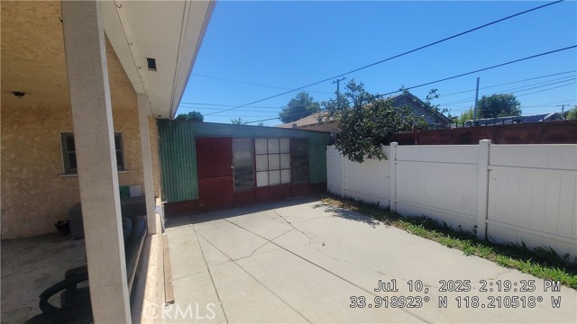 3404 Agnes Street, Lynwood CA: https://media.crmls.org/medias/7f96523e-bad5-42c6-a63e-5d71193bcfcc.jpg
