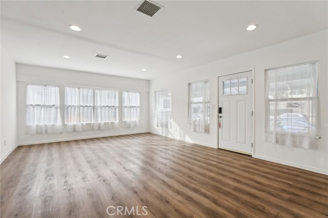 Detail Gallery Image 5 of 38 For 202 Mira Mar, Long Beach,  CA 90803 - 4 Beds | 4 Baths