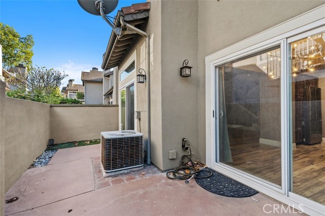 Detail Gallery Image 28 of 35 For 510 S Hollydale, Anaheim Hills,  CA 92808 - 3 Beds | 3 Baths