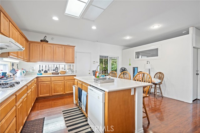 Detail Gallery Image 11 of 46 For 2819 S Euclid, Ontario,  CA 91762 - 5 Beds | 3 Baths