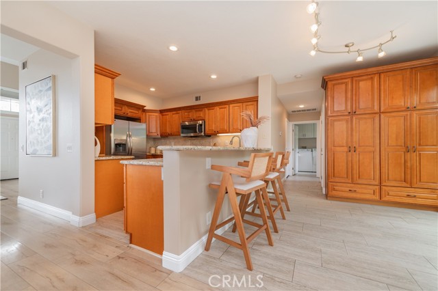 56 Egret Lane, Aliso Viejo CA: https://media.crmls.org/medias/7f972836-ab62-4b9c-af6e-ddd64fae31df.jpg