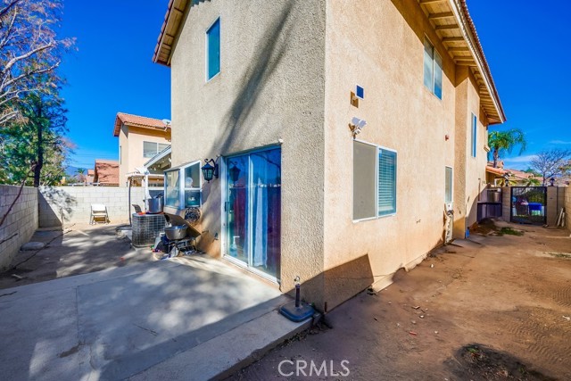 11484 Lime Orchard Lane, Fontana CA: https://media.crmls.org/medias/7f975b3f-4f8c-42eb-a718-8fdea51d5641.jpg