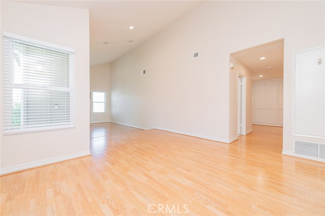 Detail Gallery Image 9 of 31 For 5 Deerwood W, Irvine,  CA 92604 - 3 Beds | 2 Baths