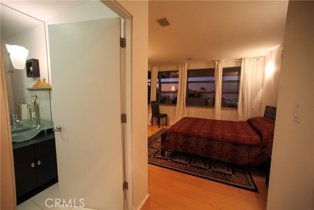 Detail Gallery Image 40 of 53 For 3807 Crest Rd, Rancho Palos Verdes,  CA 90275 - 5 Beds | 6/1 Baths