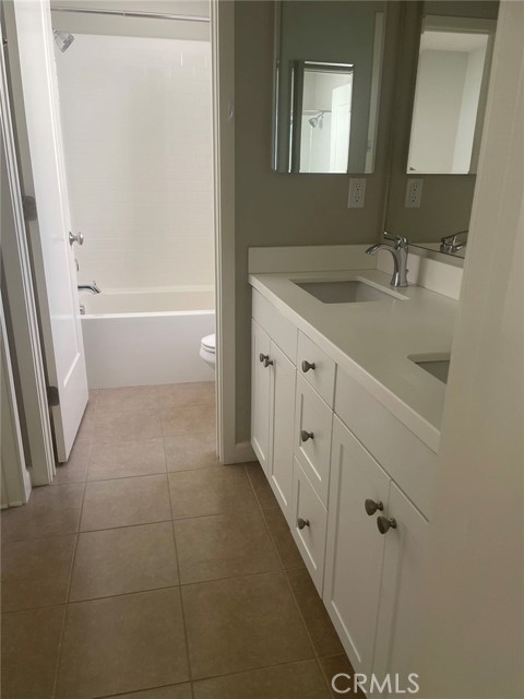 Detail Gallery Image 8 of 13 For 121 Holly Springs, Irvine,  CA 92618 - 4 Beds | 3/1 Baths