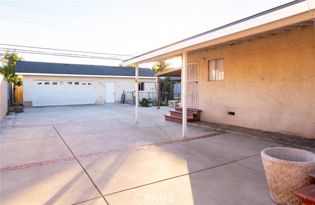 Detail Gallery Image 4 of 27 For 3980 Platt, Lynwood,  CA 90262 - 4 Beds | 2 Baths