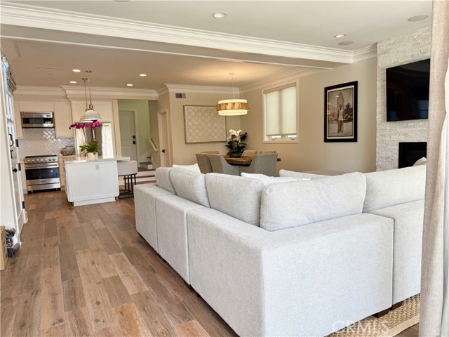 Detail Gallery Image 7 of 56 For 512 Jasmine Ave, Corona Del Mar,  CA 92625 - 3 Beds | 3/1 Baths