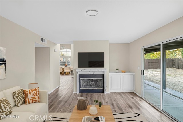 Detail Gallery Image 5 of 28 For 37649 Arlington Ct, Palmdale,  CA 93552 - 4 Beds | 3 Baths