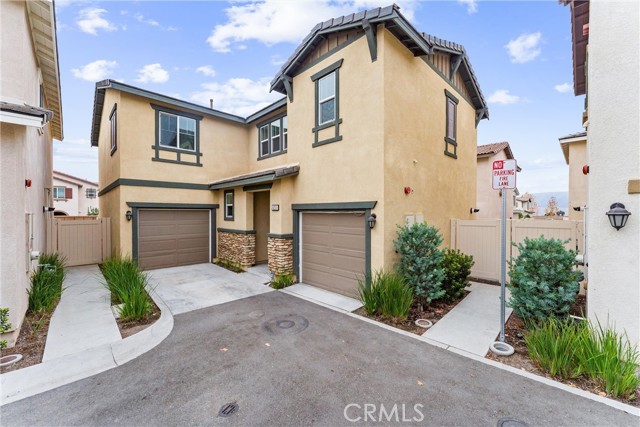 Detail Gallery Image 1 of 38 For 24253 Hazelnut Ave, Murrieta,  CA 92562 - 4 Beds | 2/1 Baths