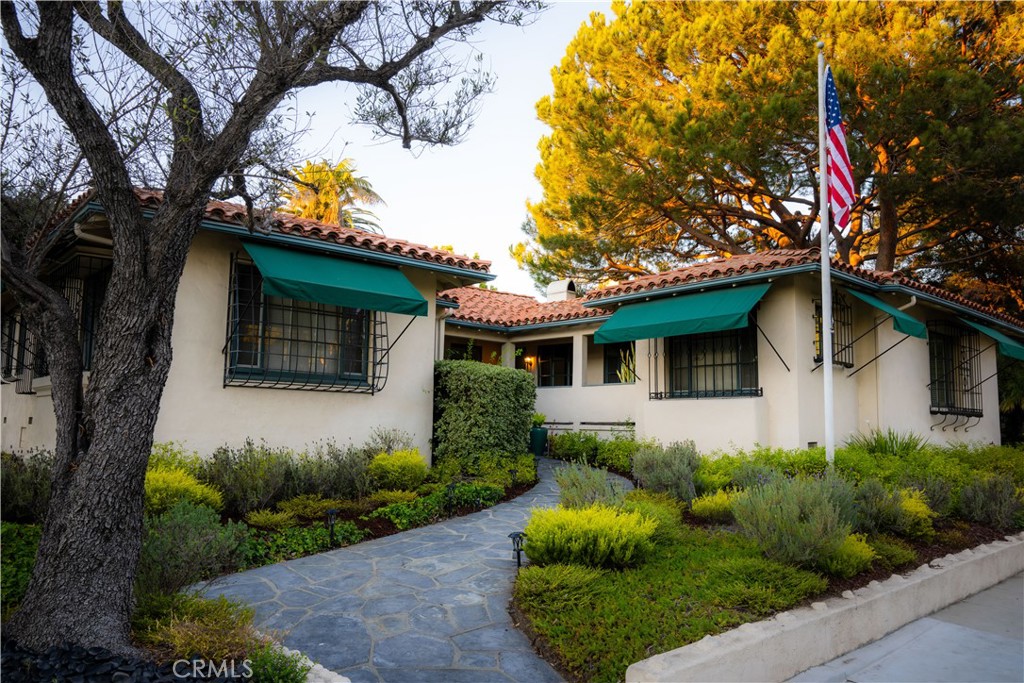 103 E Micheltorena Street