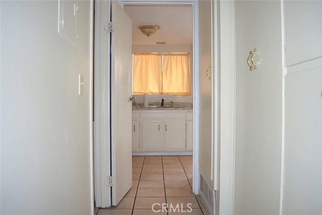 Detail Gallery Image 9 of 15 For 3700 Mountain Ave 9c,  San Bernardino,  CA 92404 - 2 Beds | 1/1 Baths