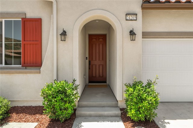 24205 Selwood Drive, Corona CA: https://media.crmls.org/medias/7f9a6973-0a35-4060-b19b-f6f4e25ad604.jpg