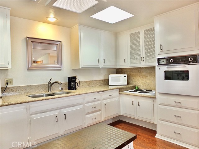 Detail Gallery Image 19 of 35 For 1560 Interlachen Rd 66i,  Seal Beach,  CA 90740 - 2 Beds | 1 Baths