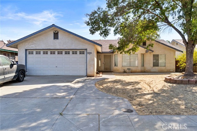 Detail Gallery Image 1 of 24 For 1215 Majestic Ct, Madera,  CA 93637 - 3 Beds | 2 Baths