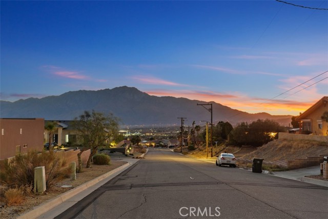 Detail Gallery Image 28 of 29 For 9281 Valencia Dr, Desert Hot Springs,  CA 92240 - 3 Beds | 2 Baths